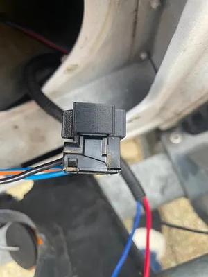 H4 Headlight Connector Cover   