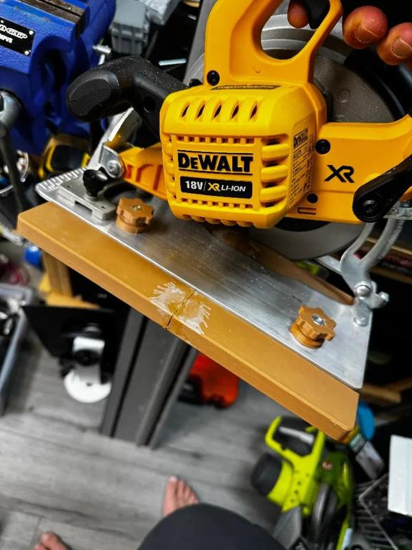 Dewalt 570 to Ozito track saw adaptor   