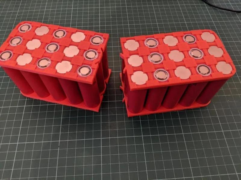 Universal Battery Holder   