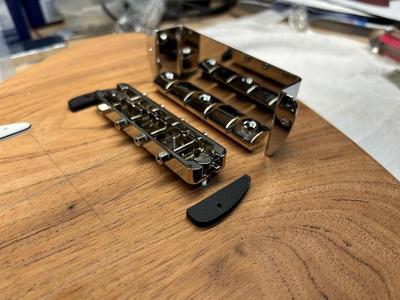 Gibson Bass bridge cover spacer