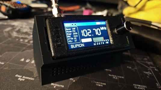 SI4732 Radio Stand