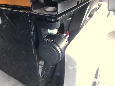 Built-in USB socket mounter for APtrikes125