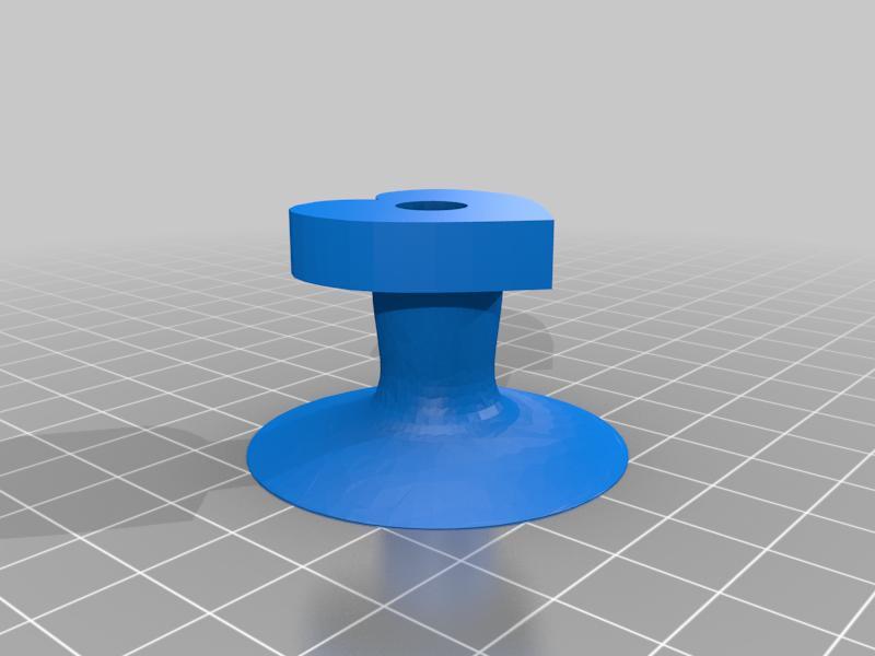 Round scraper with heart handle