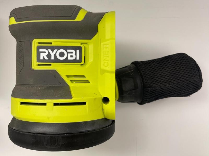 ONE+ Ryobi RROS18-0 Sander Wall Mount