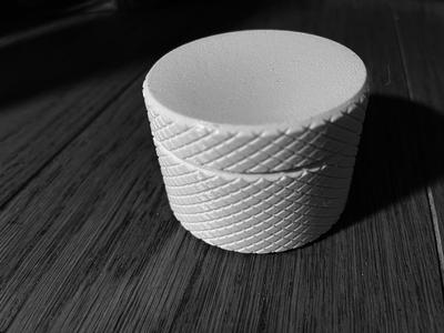 Modular screw-top cylinder with knurled surface - extendible 