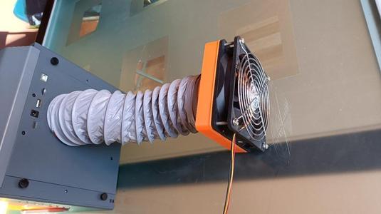 Extraction fumées graveuse laser Genmitsu Kiosk