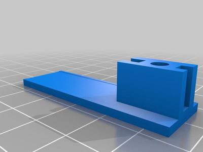 Schnapper- Hülsenhalter für Kiefer Kunststofffenster