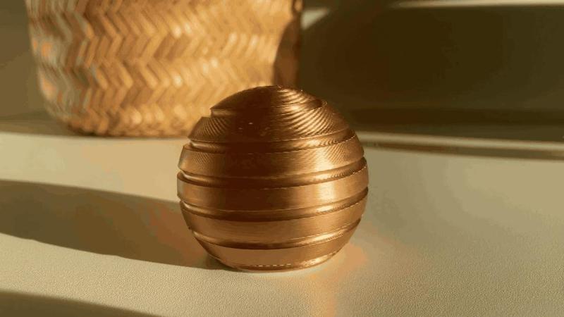 Optical illusion fidget toy 