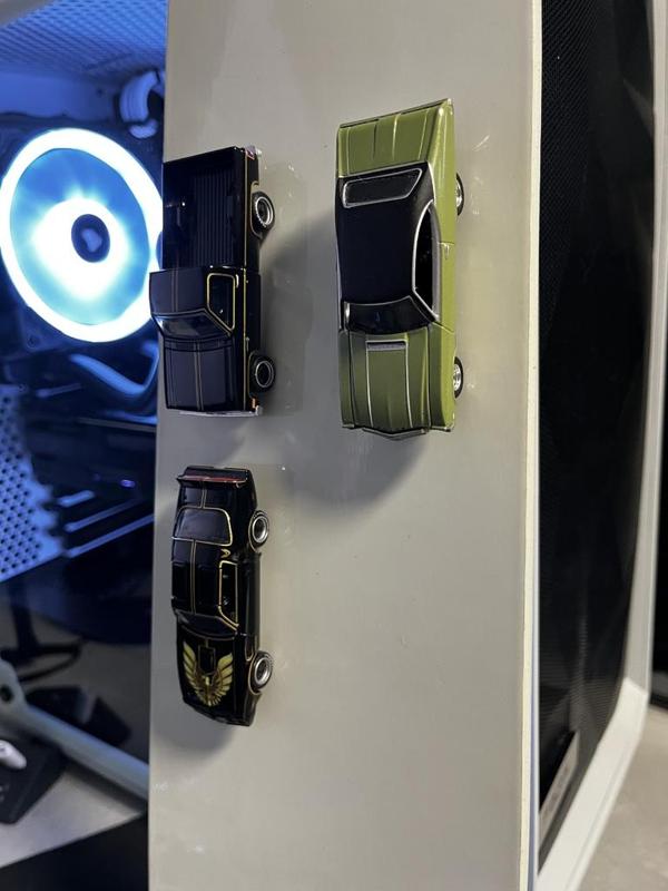 1:64 Greenlight Hanger