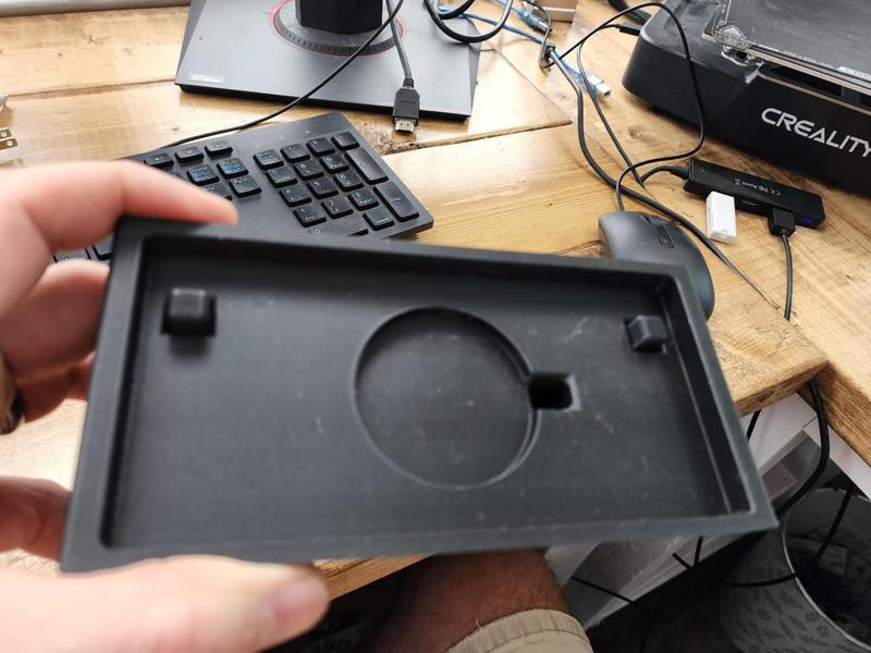 S22 Ultra dock with watch charger on top