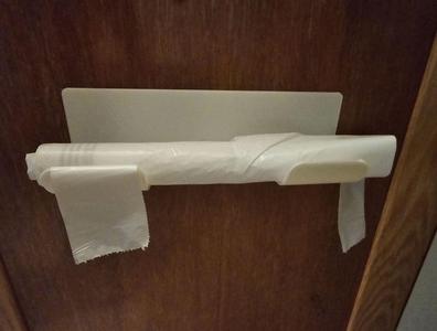 Trash bag cupboard bracket
