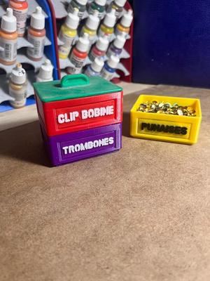 Boite de rangement punaise trombone etc...