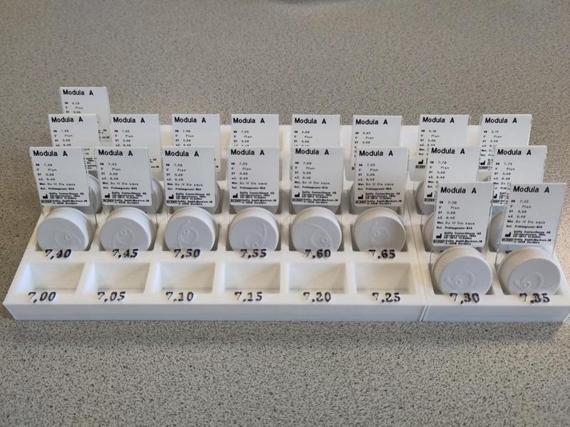 Contact lens tray for Galifa fitting lenses