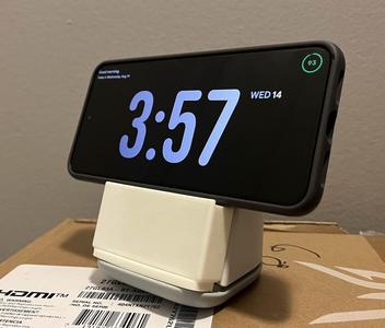 Pixel Stand 2 Landscape Mount