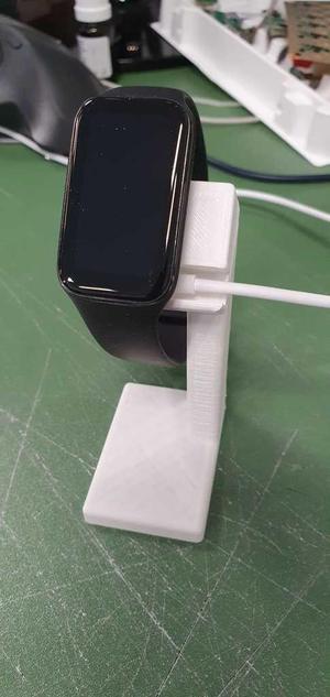 Xiaomi Smart Band 8 Active charging stand