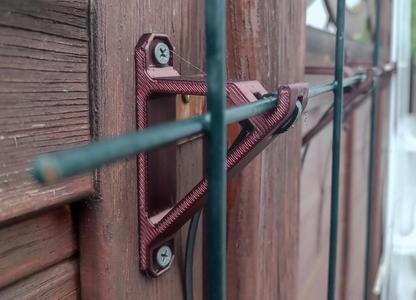 Standoff Bracket for Trellis