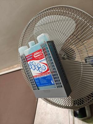 Ice pack holder for fan
