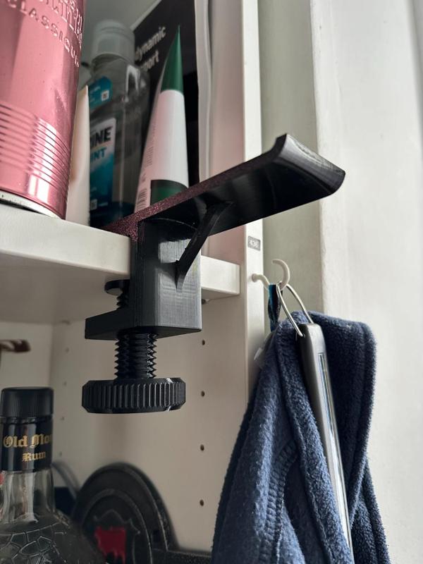 Headphone Desk/Shelf Clamp