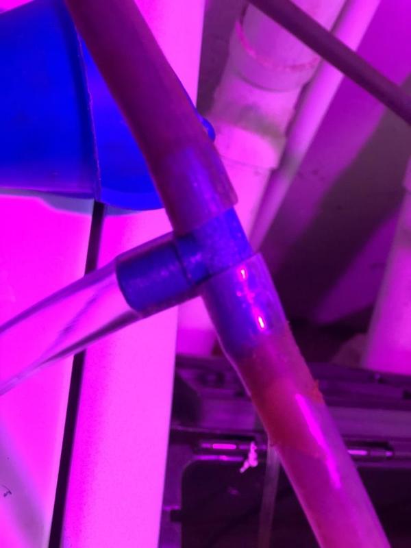 Water Flow Splitter for 10mm diameter hole, 11m for a tight fit