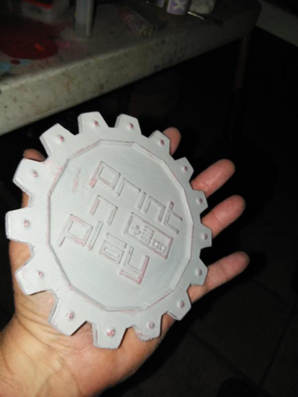PRINT N PLAY CUSTOM SHIELD