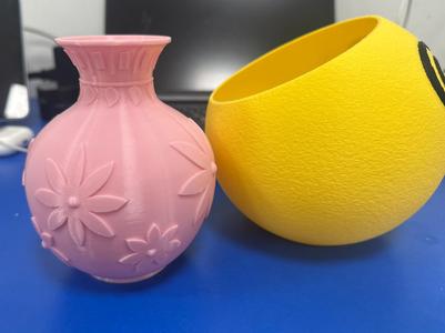 Elegant and classic vase, rose vase (lithophane)