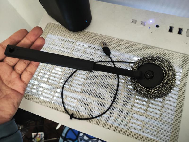 Pot and pan cleaning brush, steel wool handle