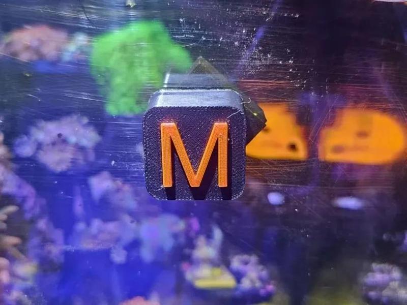 Magnetic brush, aquarium brush, glass brush