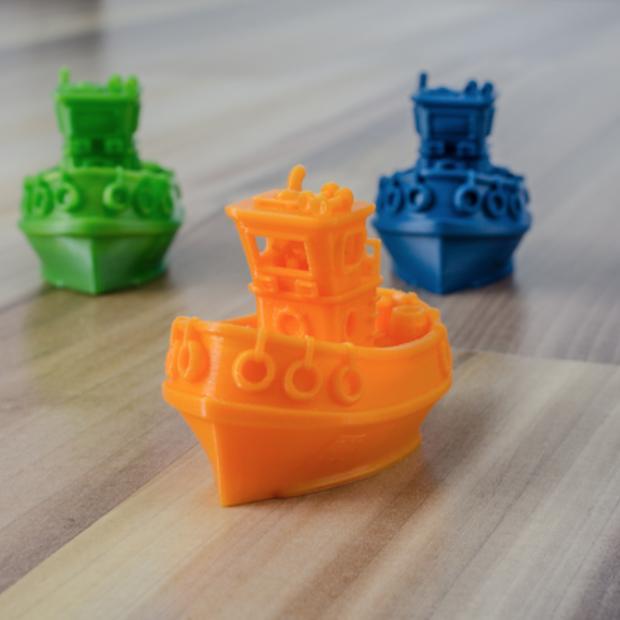 Little bathtub tug boat (visual benchy)