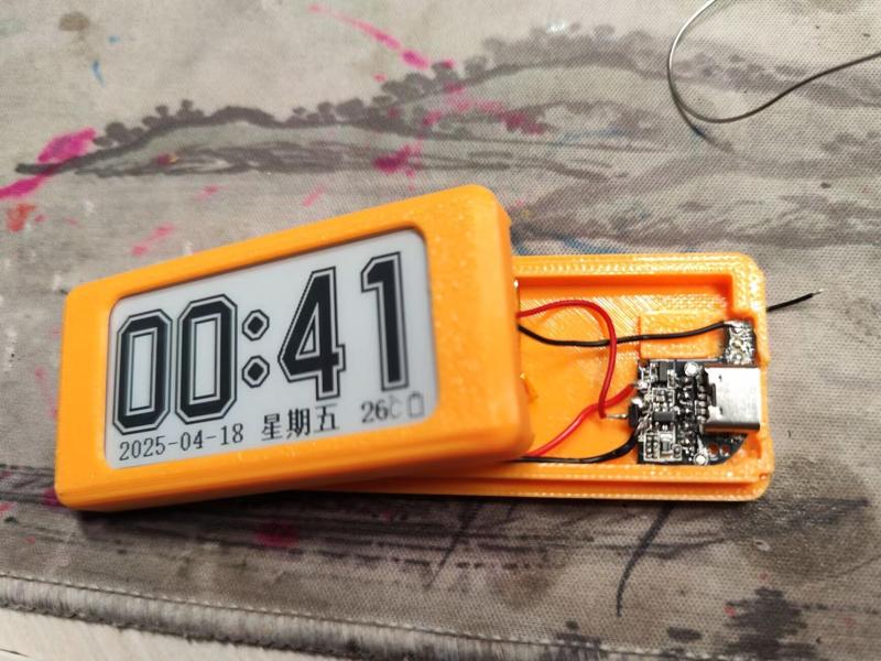 2.13-inch E-ink Clock Perpetual Calendar Rechargeable Version