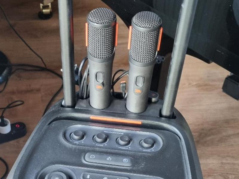JBL Partybox 320 Microphone and Cable Holder