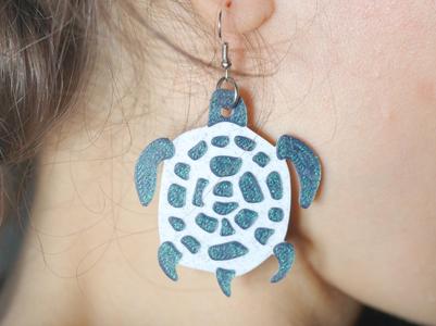 Turtle Earring Multicolor