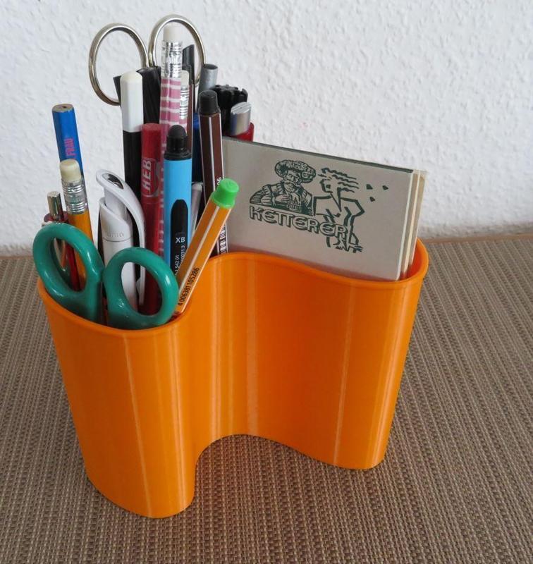 Blob cup as vase or pencil cup