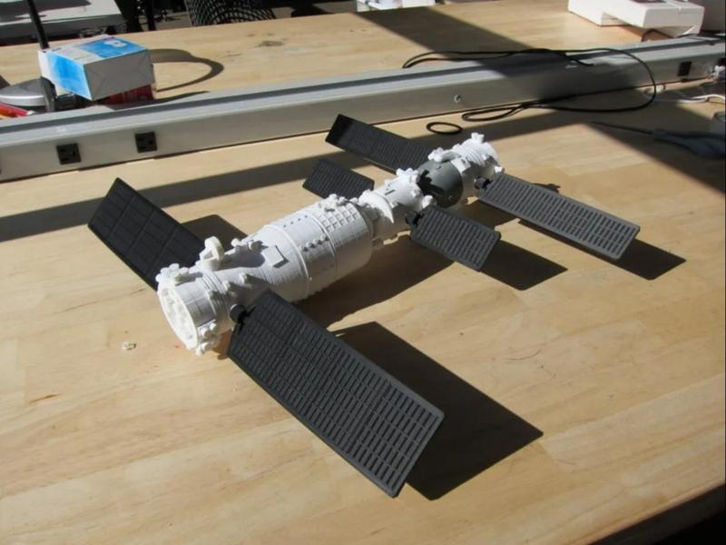 Shenzhou spacecraft manned cabin + cargo cabin (with full set of links)