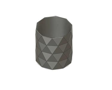 Cup with triangle pattern   