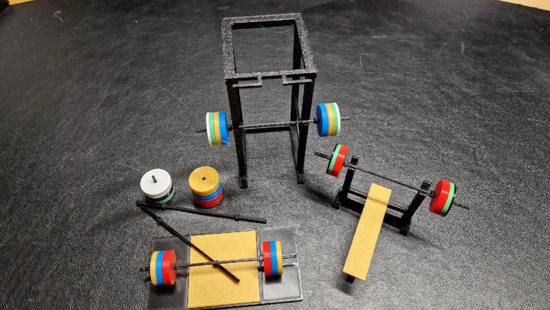 Deadlift platform for miniature weights   