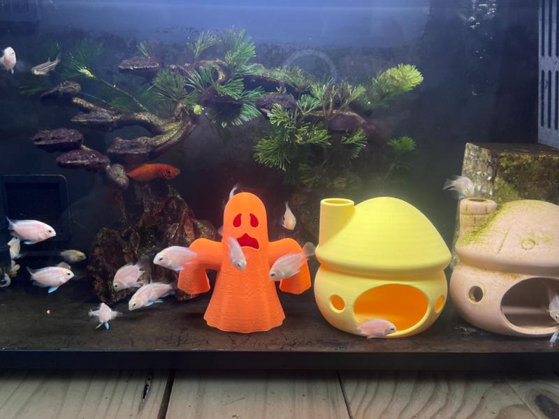 Ghost Fish Tank Hideout Desktop Decoration