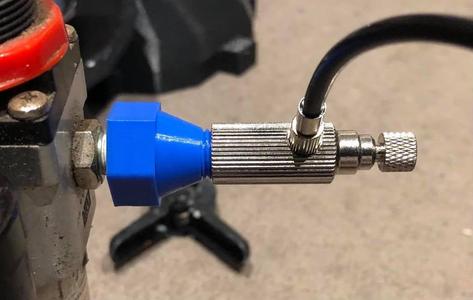 Mr Hobby air can valve adaptor to 1/8" BSP