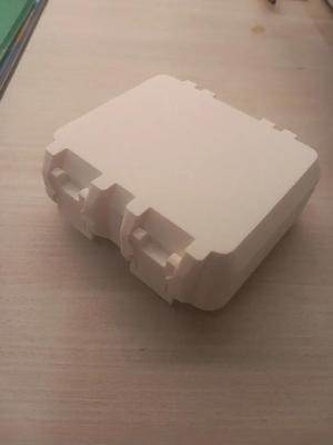 Box with clips   