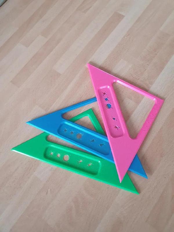 Zeichendreieck für Technisches Zeichnen / Drawing Triangle for Technical Drafting / Bemaßung Spezial Geodreieck / Dimensioning ruler   