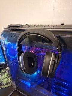 headset holder