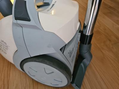 Zelmer vacuum cleaner tube/brush hook fix