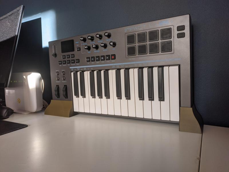 Nektar Impact LX25+ Stand