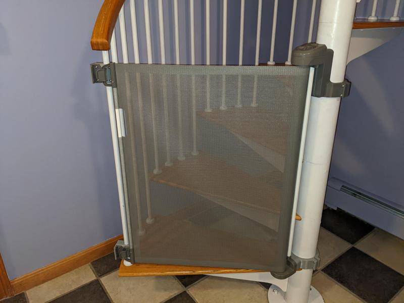 Baby or Pet Gate for Spiral Staircase (Babepai)