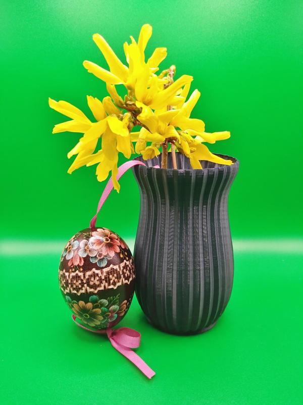 Decorative vase