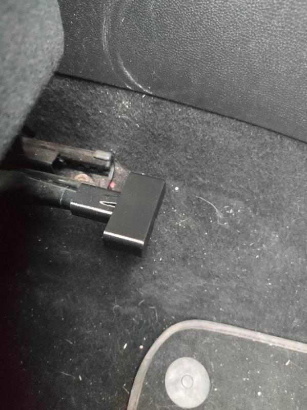 Páka posunu sedadla Škoda