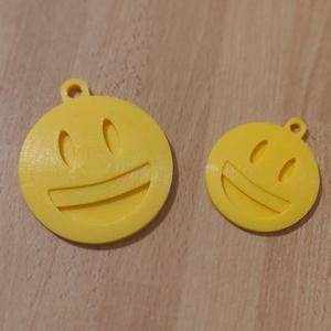 smiling emoji keychain