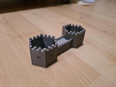 Castle flower pot/pen holder | Burgblumentopf/Stifthalter