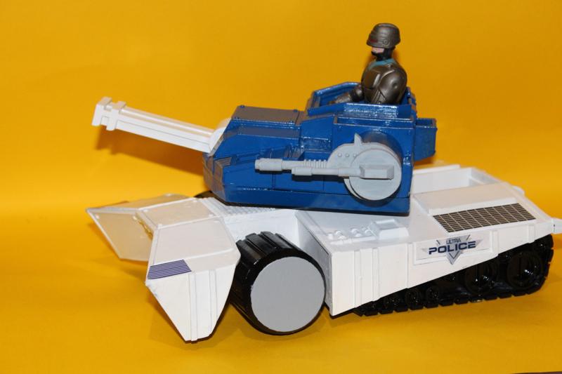 ROBO TANK from robocop ultra police kenner 1988 unrealised