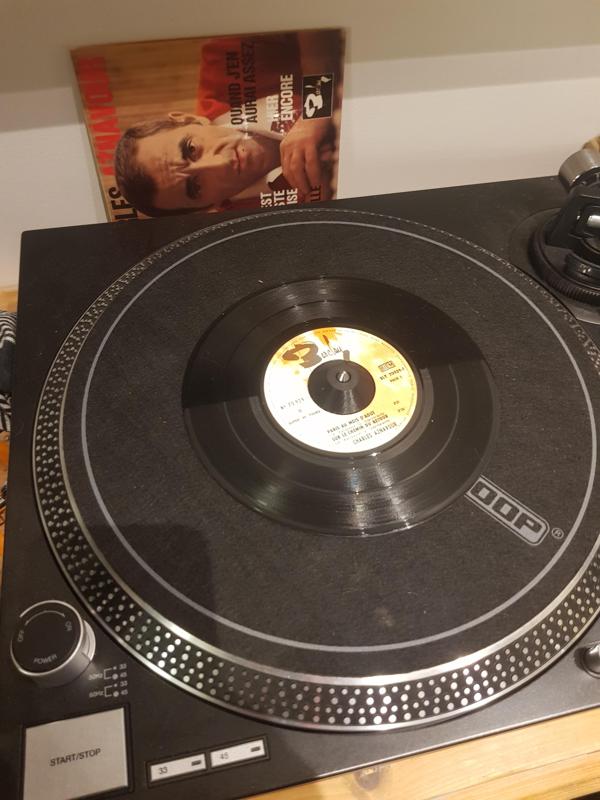 45 rpm adapter for vinyl turntable