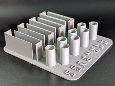 Wall thickness reference and benchmark/test
